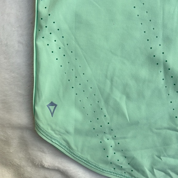 Ivivva by lululemon mint green flowing tank top size 10 - Picture 5 of 7